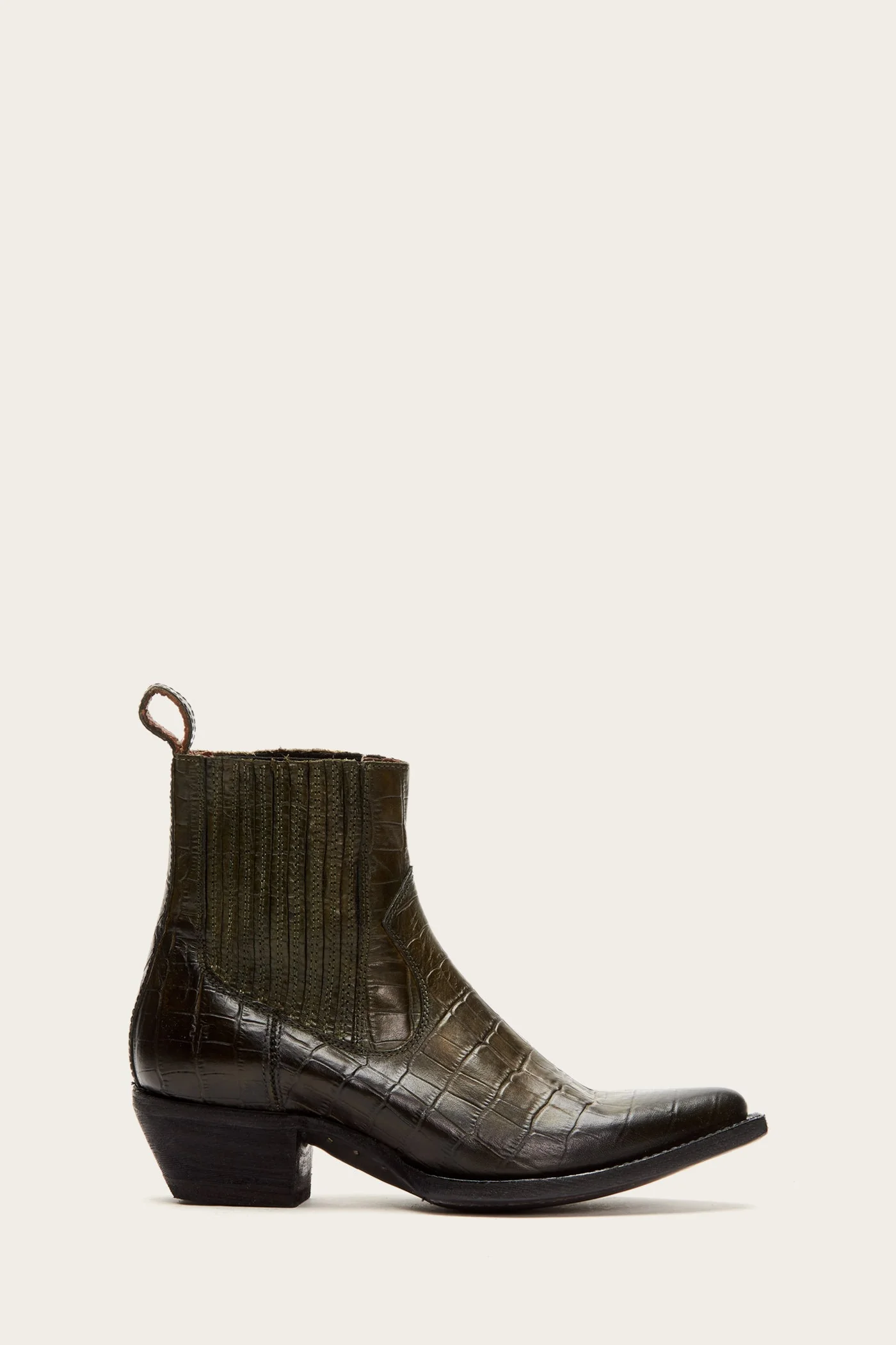 Sacha Chelsea - Frye Found